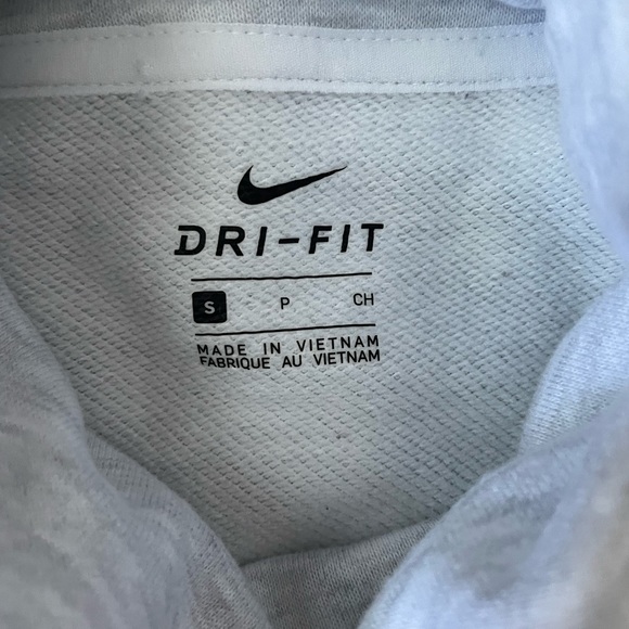 **HP** Nike Women’s Gray Dri-Fit High Neck Banded Sweatshirt - Picture 9 of 9